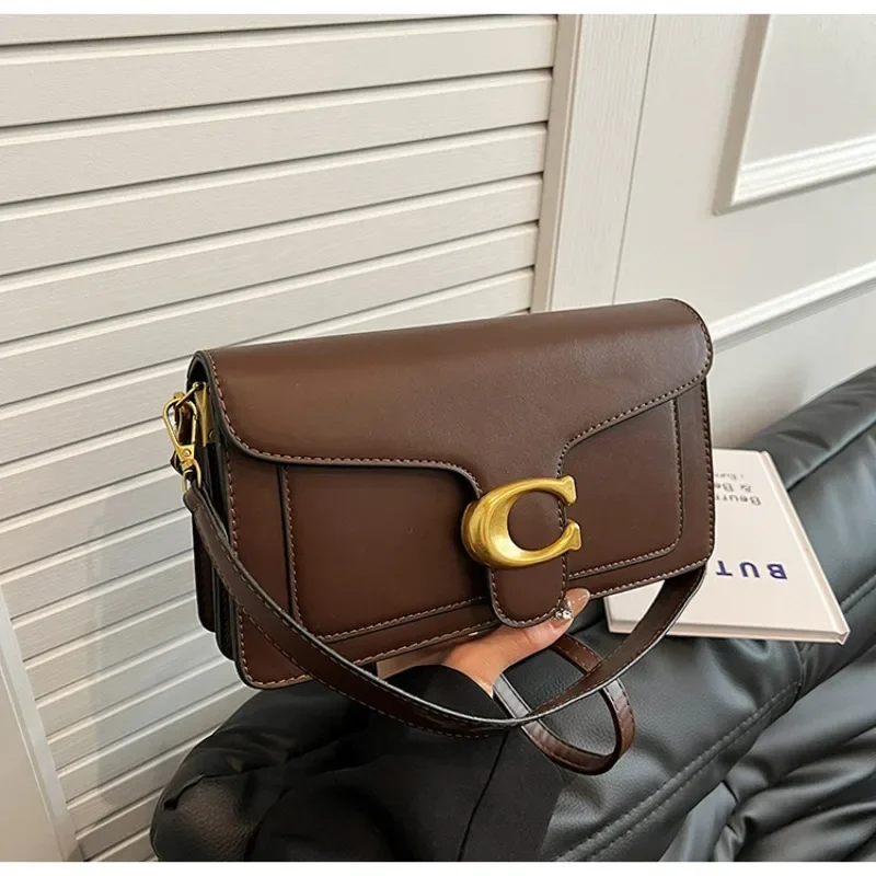 2026 New European Fashionable Solid PU Leather C-Lock Mini Square Underarm Crossbody Bag, Versatile Daily Purse for Women