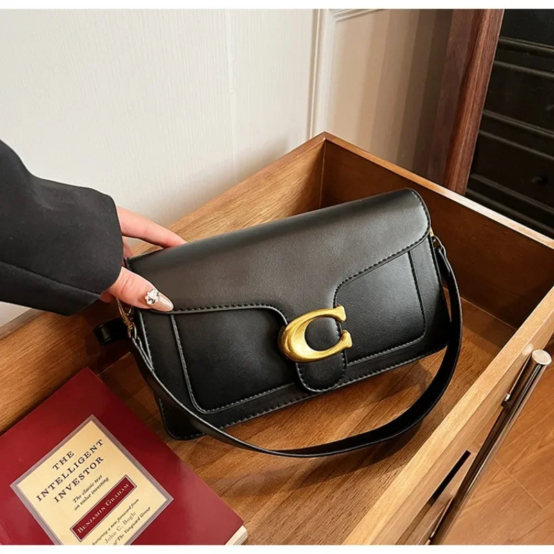 2026 New European Fashionable Solid PU Leather C-Lock Mini Square Underarm Crossbody Bag, Versatile Daily Purse for Women