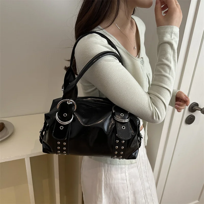 Vintage Style PU Leather Women Shoulder Bag Large Capacity High Quality Fashion Rivet Handbag Daily Use Y2K Motorcycle Bag