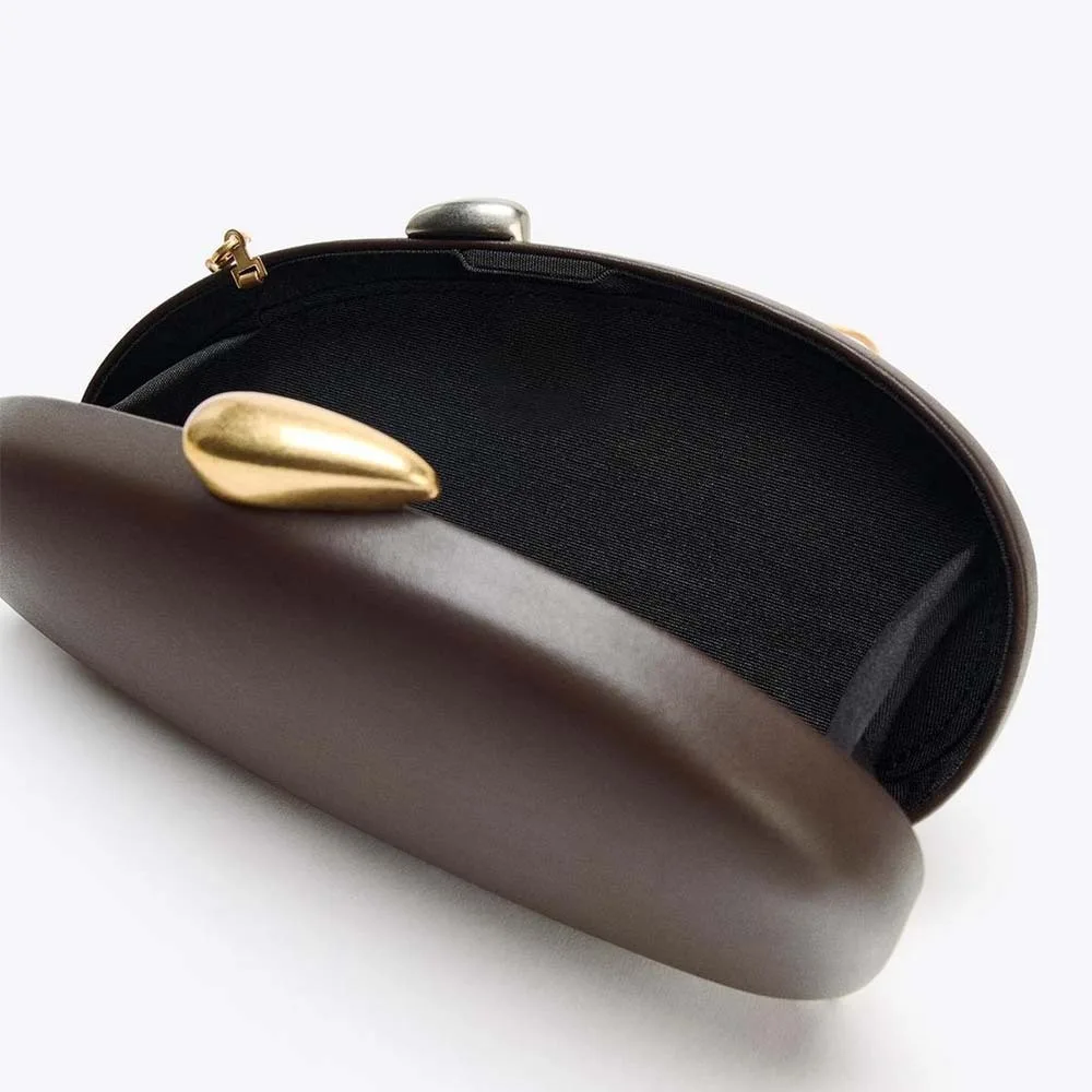 Designer Shell Shape Clutch Bag with Metallic Closure Chain Dinner Purse Women Evening Party Leather Shoulder Crossbody Handbags