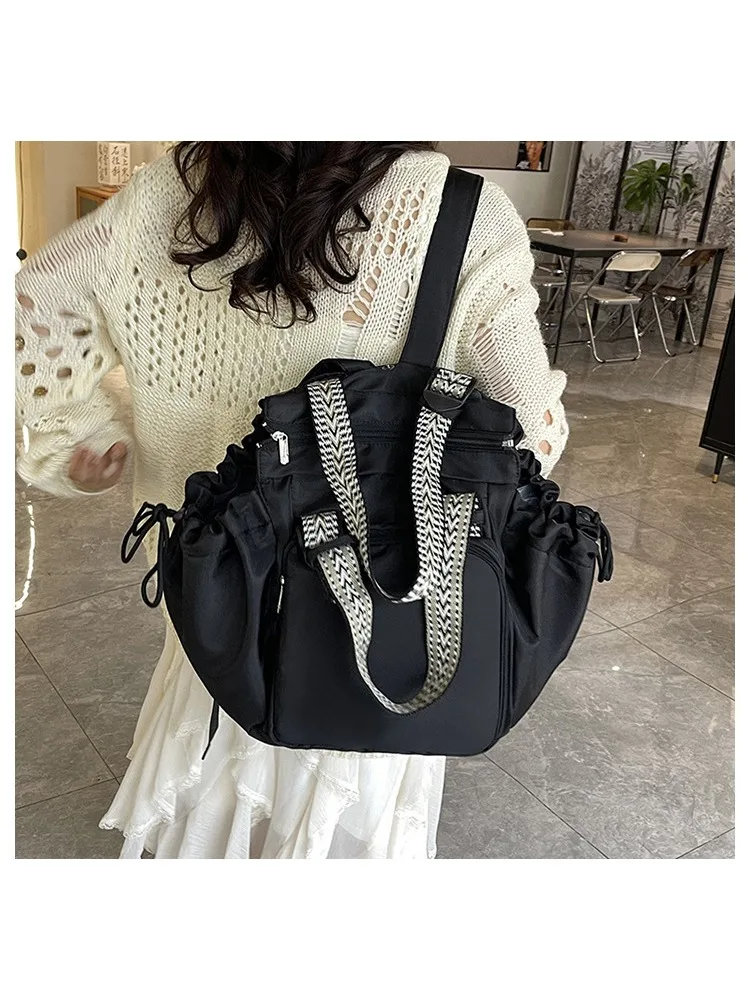 Nylon Shoulder Bag Solid Color Bag Body Fashionable Versatile Portable Mommy Bag Large Capacity Travel Tote Bag