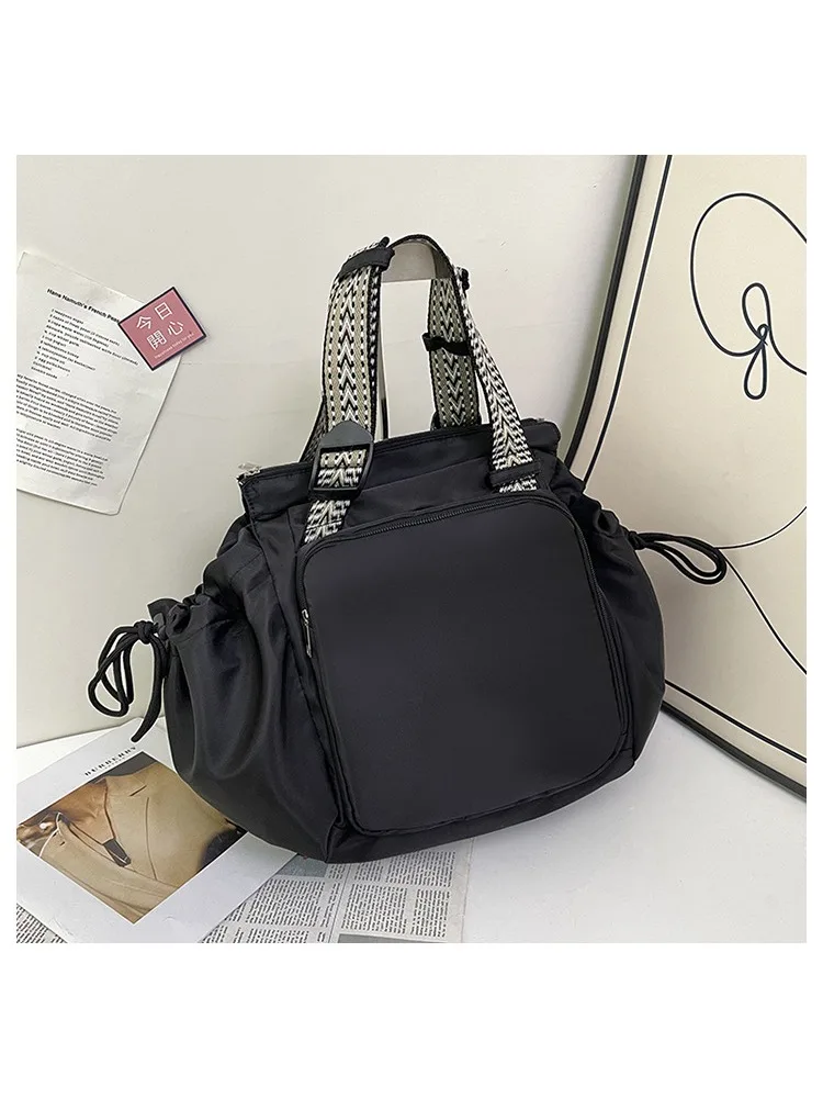 Nylon Shoulder Bag Solid Color Bag Body Fashionable Versatile Portable Mommy Bag Large Capacity Travel Tote Bag