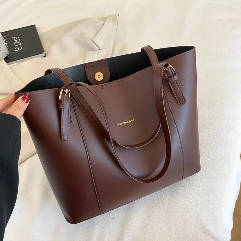 Minimalist Tote Bag with Detachable Inner Pouch Gold Hardware Large Capacity Shoulder Purse for Women Commuter Work Handbag