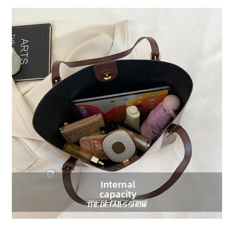 Minimalist Tote Bag with Detachable Inner Pouch Gold Hardware Large Capacity Shoulder Purse for Women Commuter Work Handbag