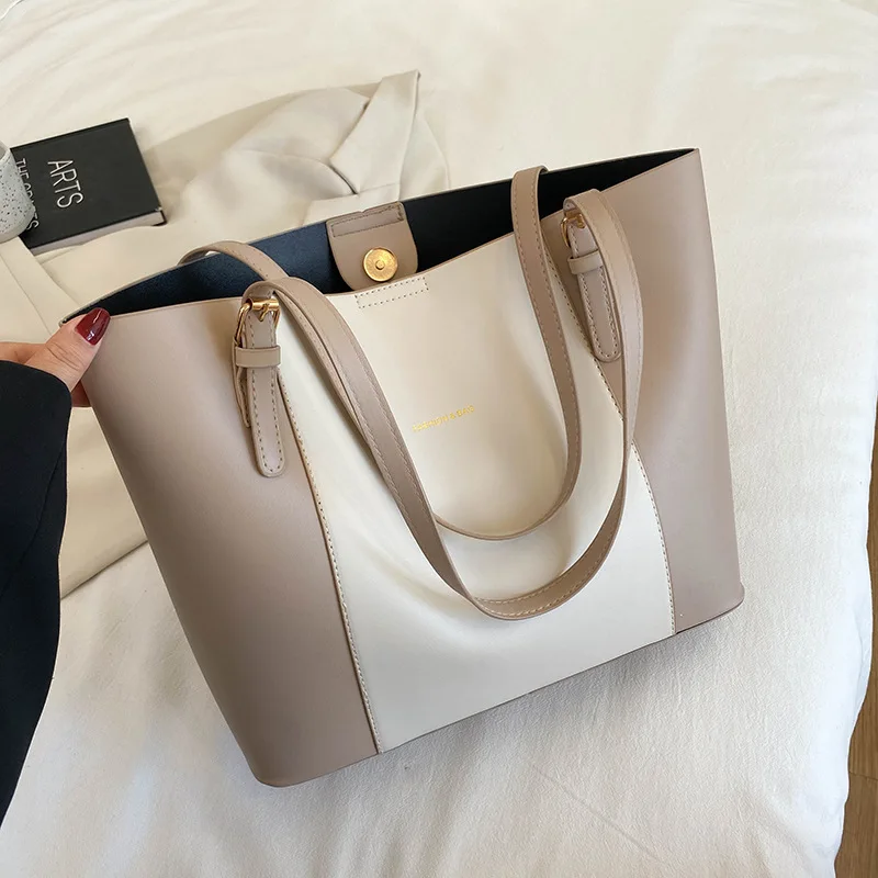 Minimalist Tote Bag with Detachable Inner Pouch Gold Hardware Large Capacity Shoulder Purse for Women Commuter Work Handbag