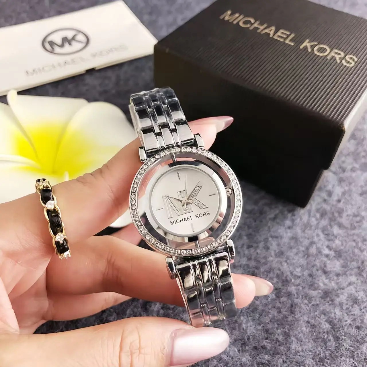 Michael Kors Women's Diamond Studded Watch Bag, Hollowed out Rotating MK Classic Watch Wallet, Exquisite Gift for Girlfriend