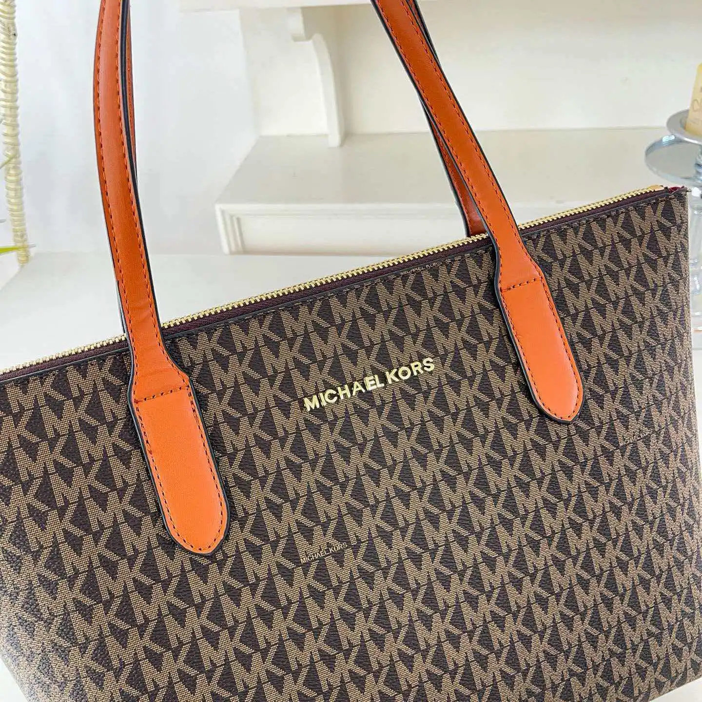 Michael Kors High-Quality Women's Medium Tote and Crossbody Bag Shoulder Bag Vegetable Basket Bag