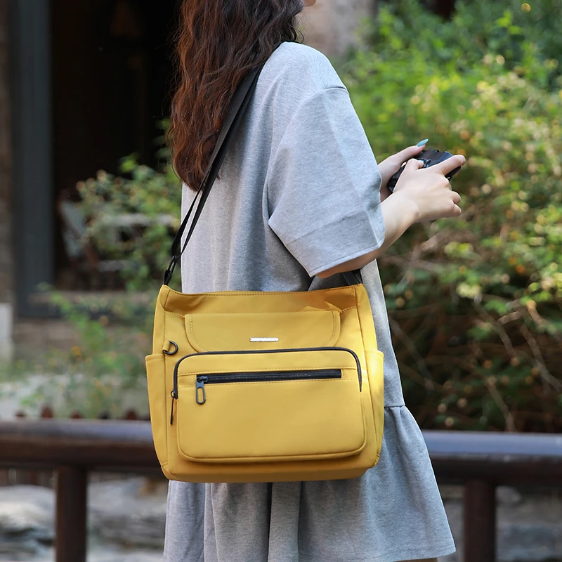 Women's Lightweight Nylon Handbag Crossbody Bag Large Capacity Multi-Compartment Casual Daily Tote Travel Tote Shoulder Purse