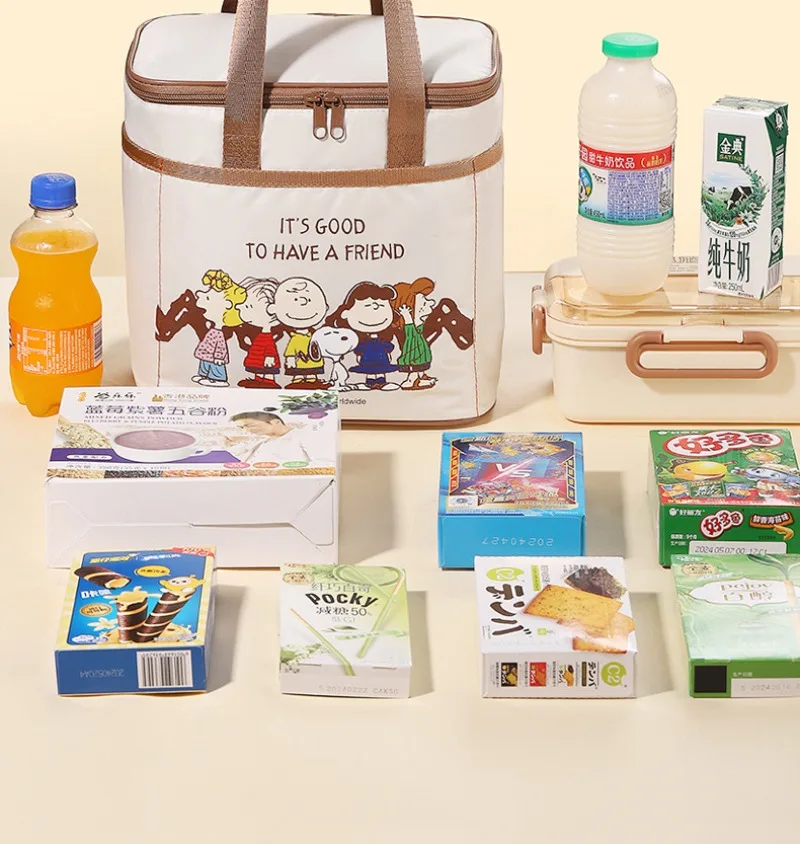 Snoopy Bento Lunch Bag, Insulated Tote with Thickened Foil, Perfect for Office Workers Bringing Lunch, Students, or Camping