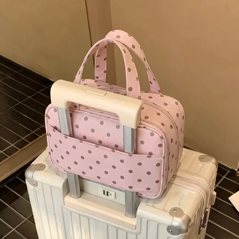 New Handheld Makeup Bag for Women Polka Dot Large Capacity 3-Layer Partition Travel Toiletry Organizer for Skincare Cosmetic Bag