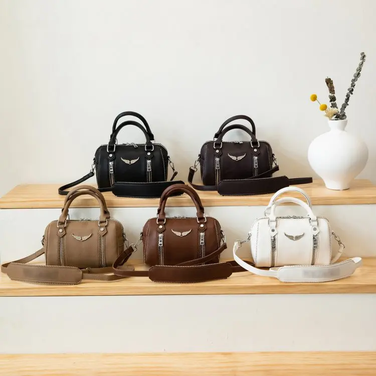 2026 Vintage Classic Leather Bag For Women Elegant Solid Color Commuter Purse Best Superstar Show Unique Casual Design