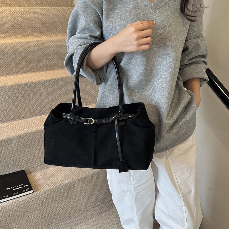 LEFTSIDE Large NUBUCK Underarm Bags Lady Shoulder Bag for Women 2024 Winter New Trend Fashion Trend Y2K Tote Bag Handbags