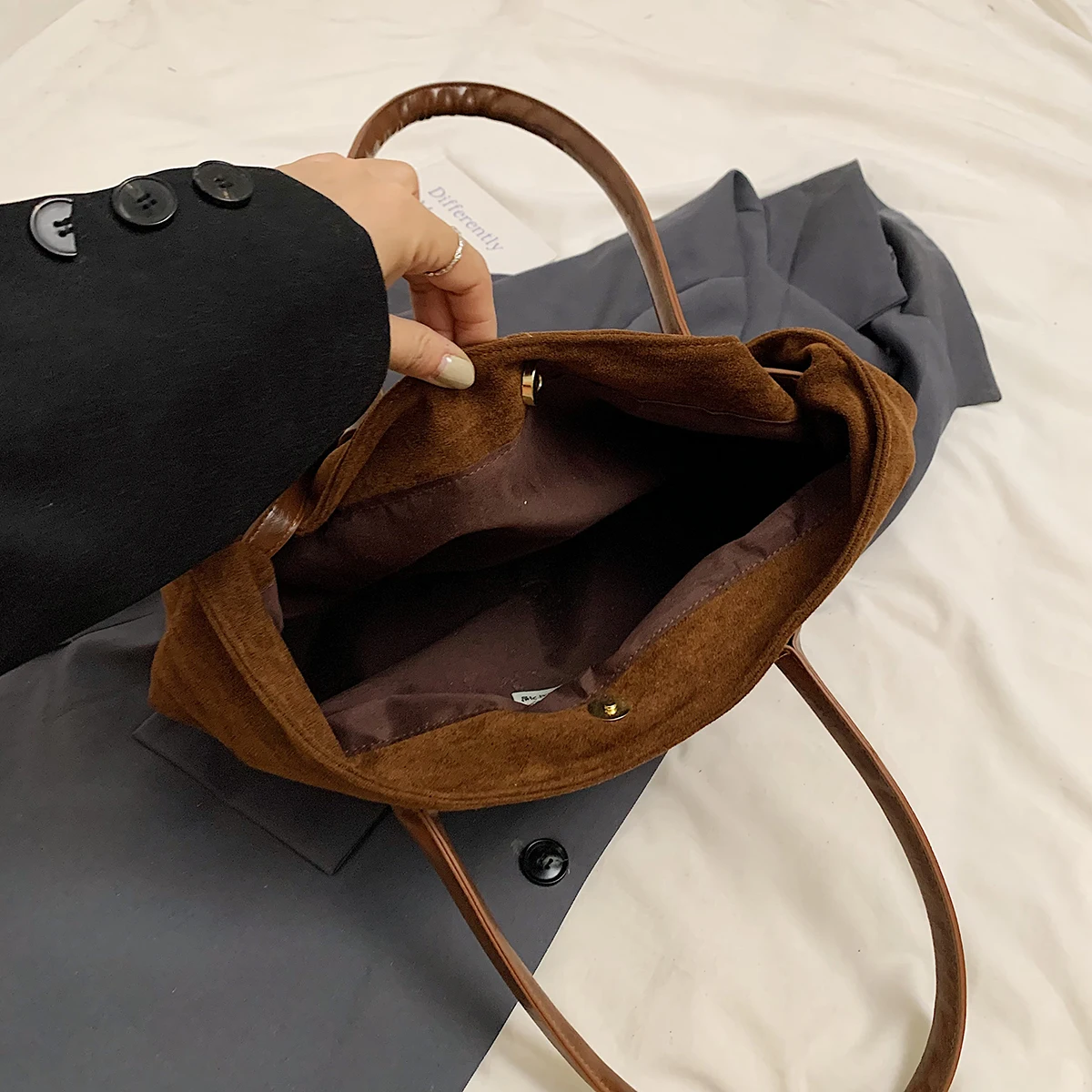 LEFTSIDE Large NUBUCK Underarm Bags Lady Shoulder Bag for Women 2024 Winter New Trend Fashion Trend Y2K Tote Bag Handbags