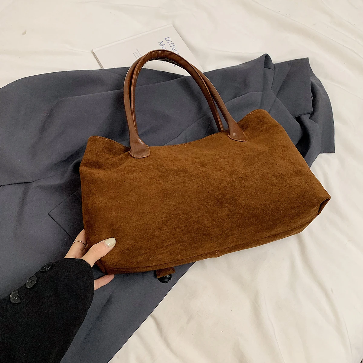LEFTSIDE Large NUBUCK Underarm Bags Lady Shoulder Bag for Women 2024 Winter New Trend Fashion Trend Y2K Tote Bag Handbags