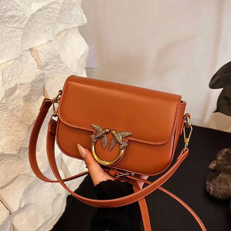 2026 New Design Unique Bird Pattern Swallow Women Bag Fashion Small Square Bag Casual Shoulder Crossbody Purse