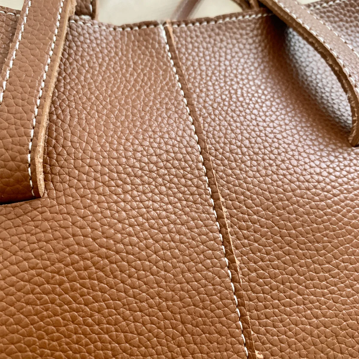 Women Leather Large Capacity Tote Bag Luxury Waterproof Handbag Commuting Shopping Travel Shoulder Backpack Fashion Bag