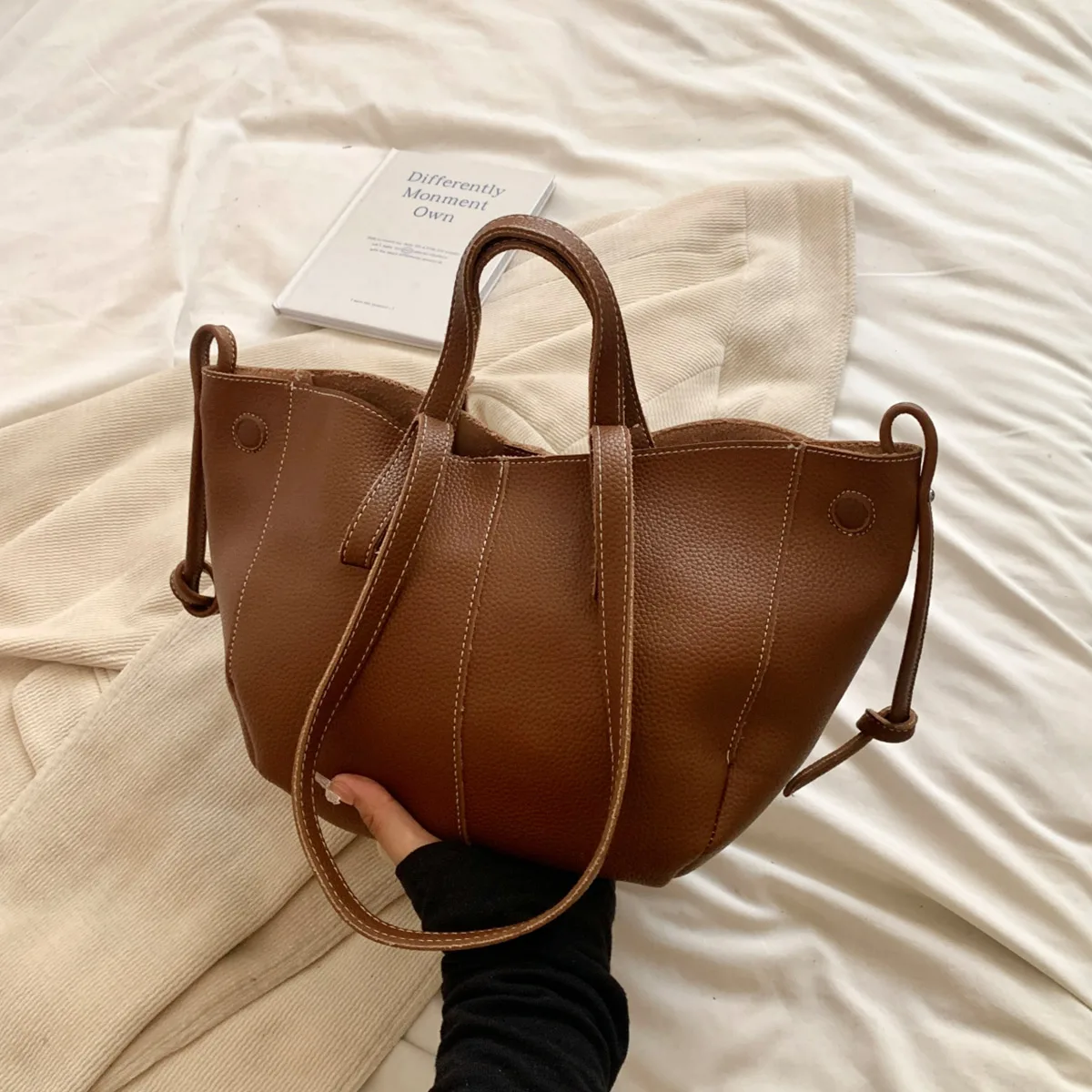 Women Leather Large Capacity Tote Bag Luxury Waterproof Handbag Commuting Shopping Travel Shoulder Backpack Fashion Bag