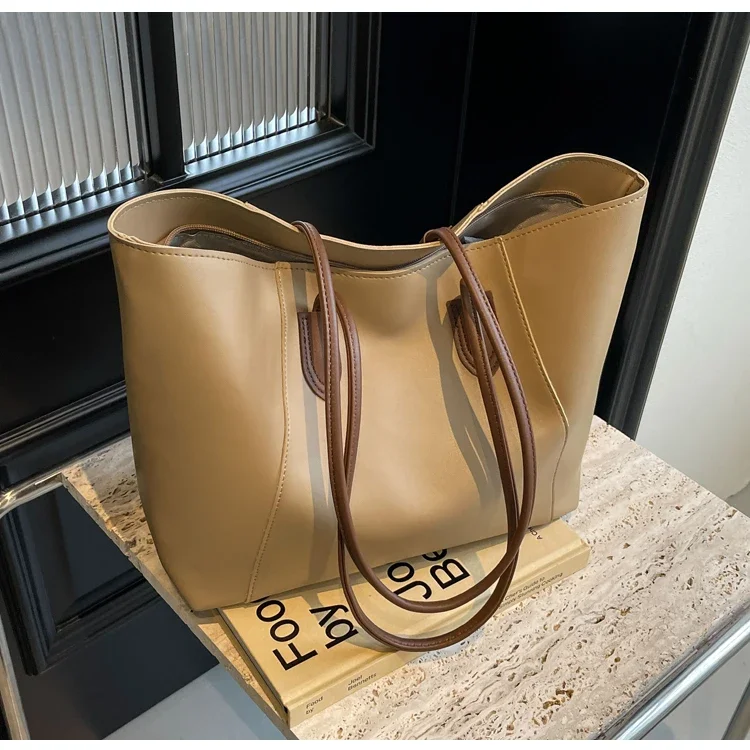 Hot Selling Light Luxury Sewing Thread PU Zipper Women's Handbag High Quality Fashionable Commuting Women's Shoulder Bag