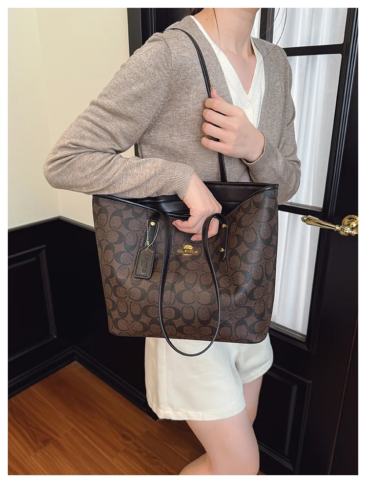 Women's Bag 2026 New high-quality printed tote bag, light luxury vintage shoulder bag, fashionable and elegant handbag