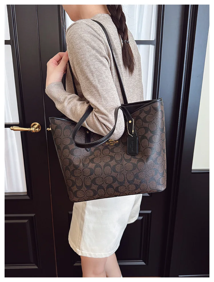 Women's Bag 2026 New high-quality printed tote bag, light luxury vintage shoulder bag, fashionable and elegant handbag