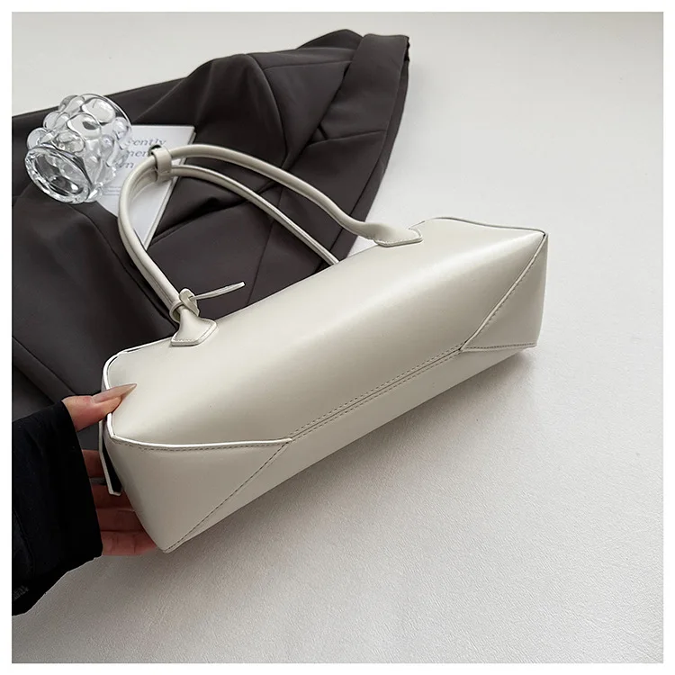 Vintage Long Shoulder Bag Women Shoulder Bag Luxury PU Leather Ladies Handbag Female Commuter Shopping Underarm Bag