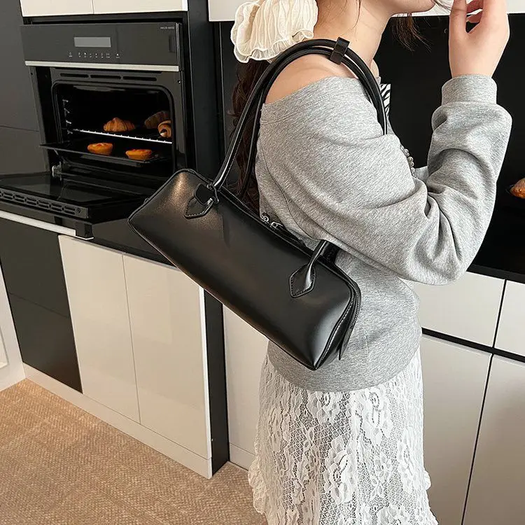 Vintage Long Shoulder Bag Women Shoulder Bag Luxury PU Leather Ladies Handbag Female Commuter Shopping Underarm Bag