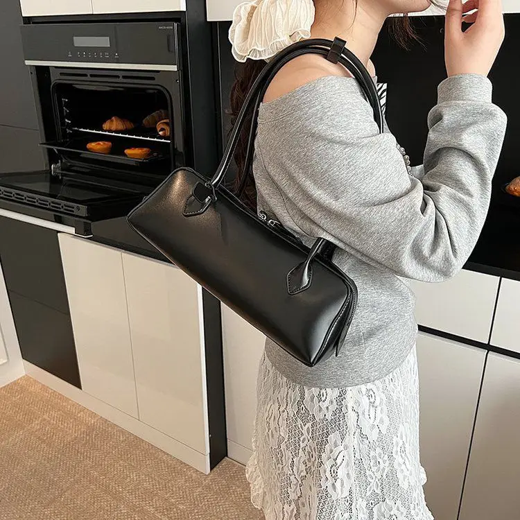 Vintage Long Shoulder Bag Women Shoulder Bag Luxury PU Leather Ladies Handbag Female Commuter Shopping Underarm Bag