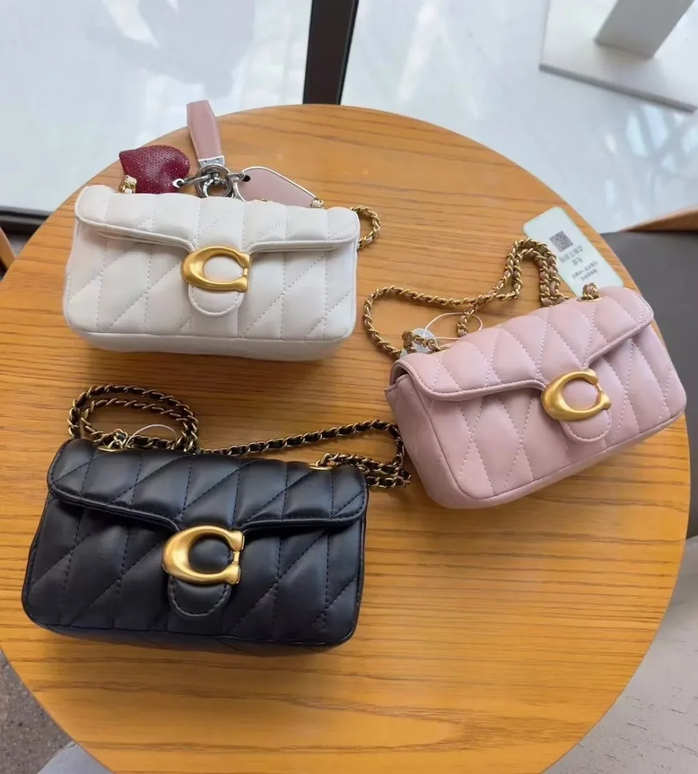 Premium Leather Wallet with Retro Design Shoulder Bag, Luxurious Women's Crossbody Bag with Adjustable Shoulder Strap