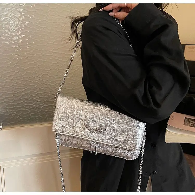 New French Classic Fashion Versatile Chain Inlaid Diamond Crossshoulder Single Shoulder Crossshoulder Wings Female PU Bag