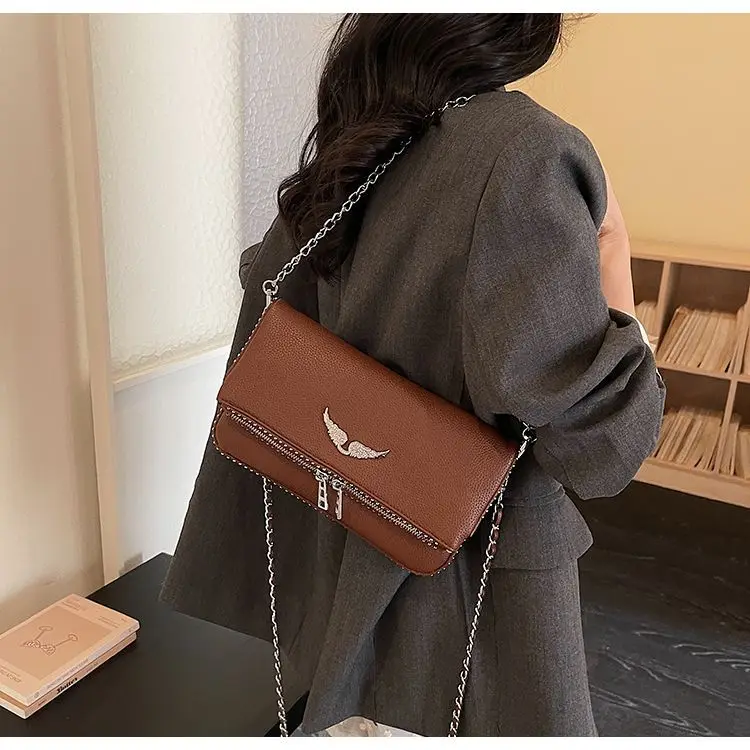 New French Classic Fashion Versatile Chain Inlaid Diamond Crossshoulder Single Shoulder Crossshoulder Wings Female PU Bag