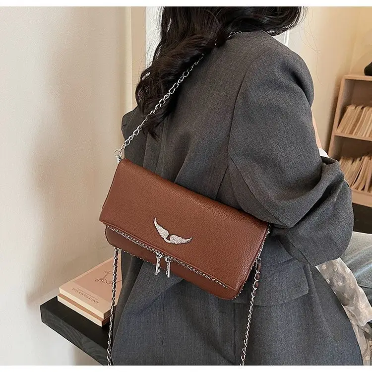 New French Classic Fashion Versatile Chain Inlaid Diamond Crossshoulder Single Shoulder Crossshoulder Wings Female PU Bag
