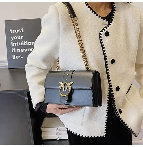 New Women Chain Crossbody Bag, European American Fashion Underarm Shoulder Bag, Vintage Metal Decor Small Square Purse for Daily