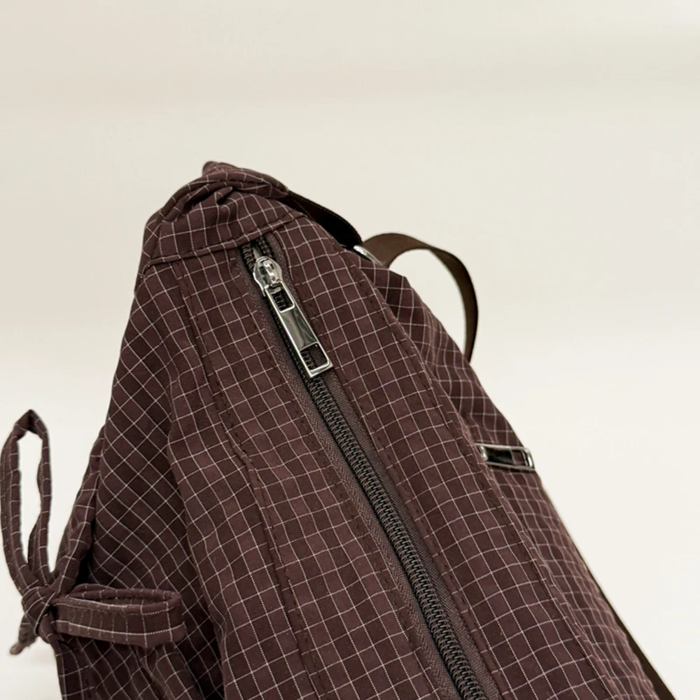 Korean-Style Retro Grid Single Shoulder Bag, Large Capacity, Versatile for School, Work, and Commuting, Unisex Design