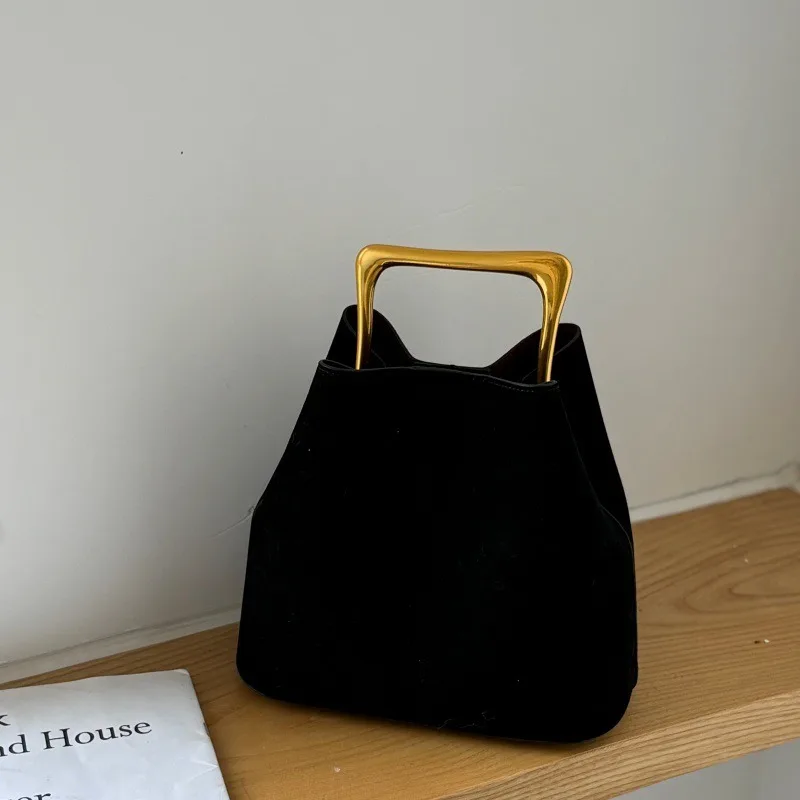 Luxury Women Handbags Velvet Elegant Wedding Party Dress Shoulder Clutch Bag Fashionable Metal Handle Purse Spring Summer New