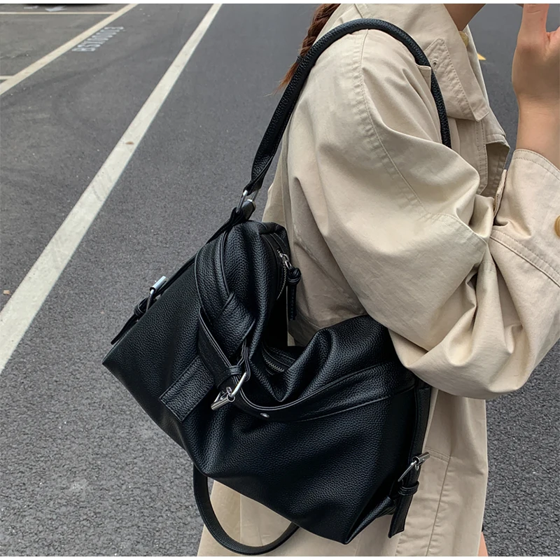 Large Capacity Soft Leather Tote Bag Fashion Belt Buckle Handbag New Shoulder Messenger Bag Retro Hot Girl Motorcycle Bag