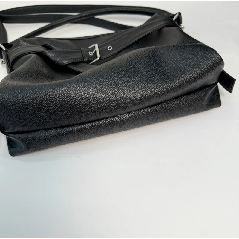 Large Capacity Soft Leather Tote Bag Fashion Belt Buckle Handbag New Shoulder Messenger Bag Retro Hot Girl Motorcycle Bag