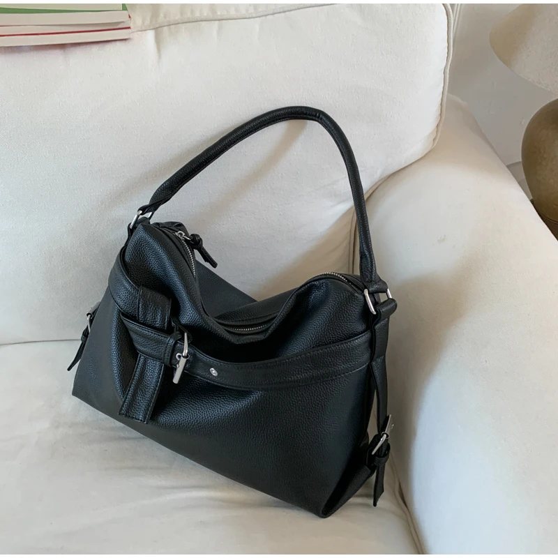 Large Capacity Soft Leather Tote Bag Fashion Belt Buckle Handbag New Shoulder Messenger Bag Retro Hot Girl Motorcycle Bag