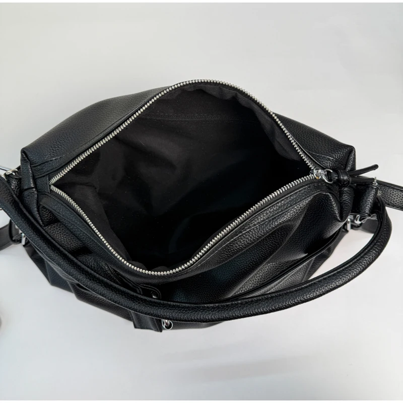 Large Capacity Soft Leather Tote Bag Fashion Belt Buckle Handbag New Shoulder Messenger Bag Retro Hot Girl Motorcycle Bag