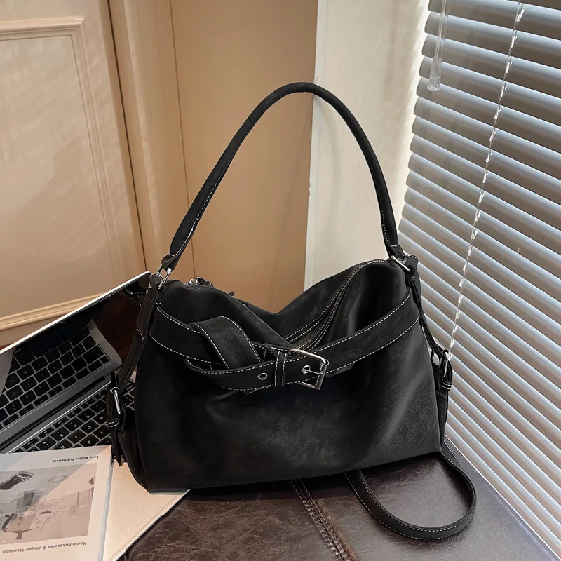Large Capacity Soft Leather Tote Bag Fashion Belt Buckle Handbag New Shoulder Messenger Bag Retro Hot Girl Motorcycle Bag