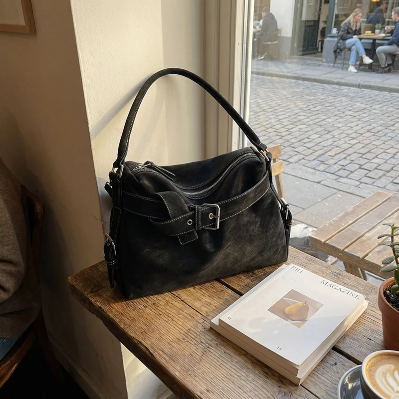 Large Capacity Soft Leather Tote Bag Fashion Belt Buckle Handbag New Shoulder Messenger Bag Retro Hot Girl Motorcycle Bag