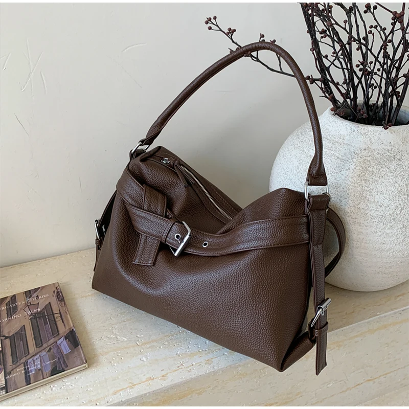 Large Capacity Soft Leather Tote Bag Fashion Belt Buckle Handbag New Shoulder Messenger Bag Retro Hot Girl Motorcycle Bag
