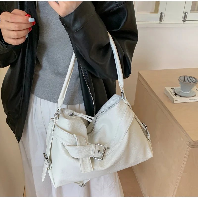 Large Capacity Soft Leather Tote Bag Fashion Belt Buckle Handbag New Shoulder Messenger Bag Retro Hot Girl Motorcycle Bag