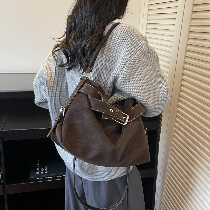 Large Capacity Soft Leather Tote Bag Fashion Belt Buckle Handbag New Shoulder Messenger Bag Retro Hot Girl Motorcycle Bag