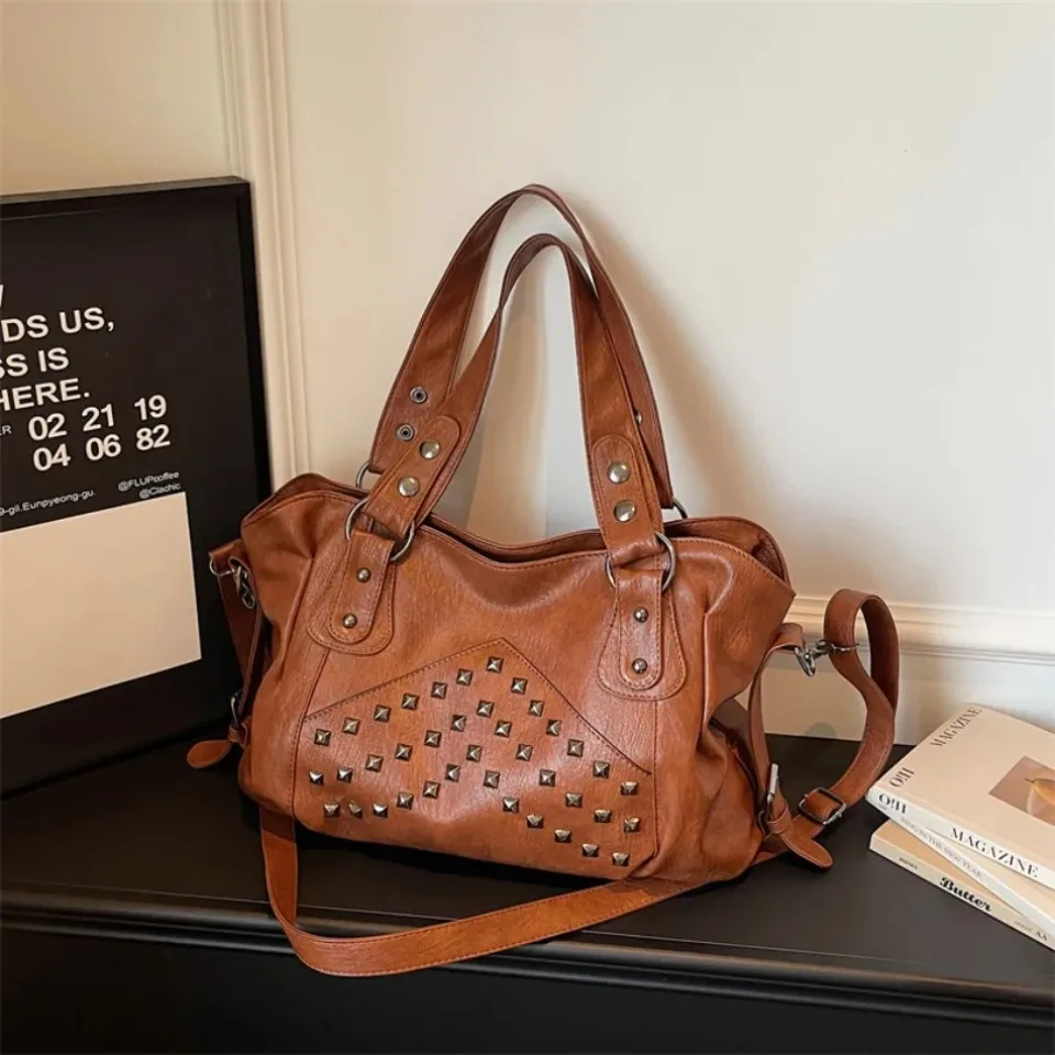 Rivet Punk Large Capacity Handbags Top Quality Sturdy Soft Leather Casual Tote Bag Shoulder Crossbody Bags Daily Commute Travel