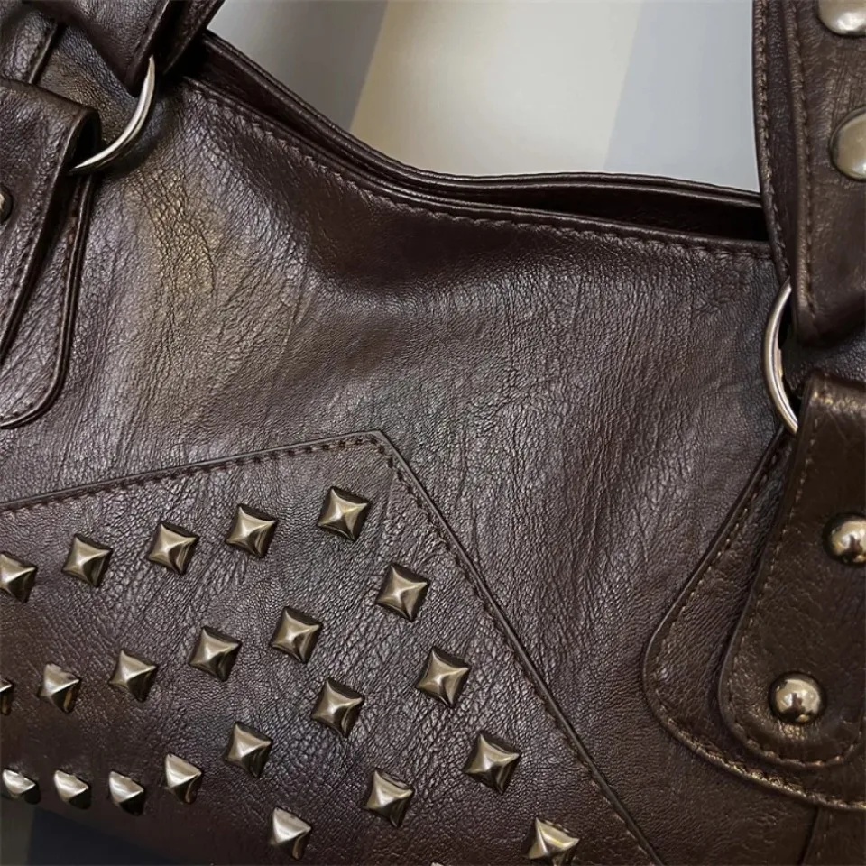 Rivet Punk Large Capacity Handbags Top Quality Sturdy Soft Leather Casual Tote Bag Shoulder Crossbody Bags Daily Commute Travel