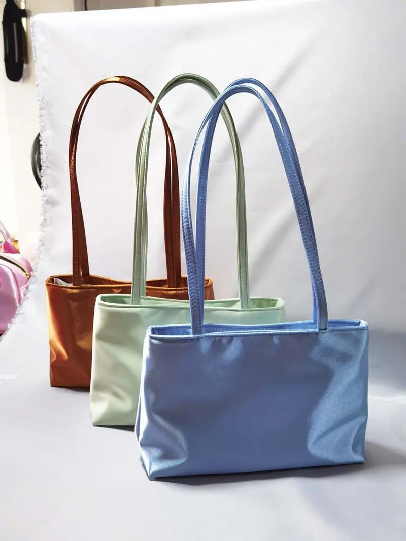 Luxury Shoulder Bags Silk Women's Handbag Square Underarm Bag Ins Famous Brand Commuter Bag Contrasting Color Macaron Totes