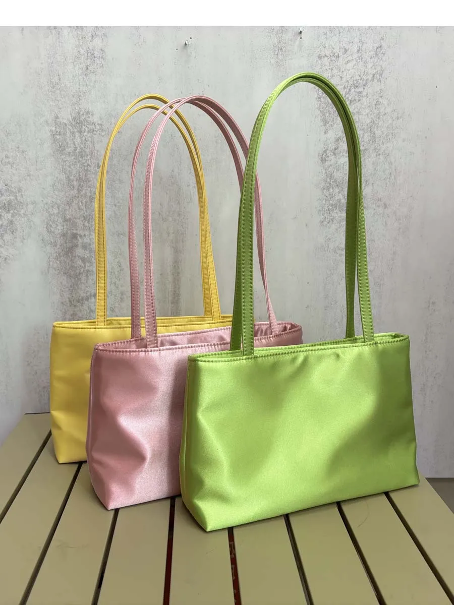 Luxury Shoulder Bags Silk Women's Handbag Square Underarm Bag Ins Famous Brand Commuter Bag Contrasting Color Macaron Totes