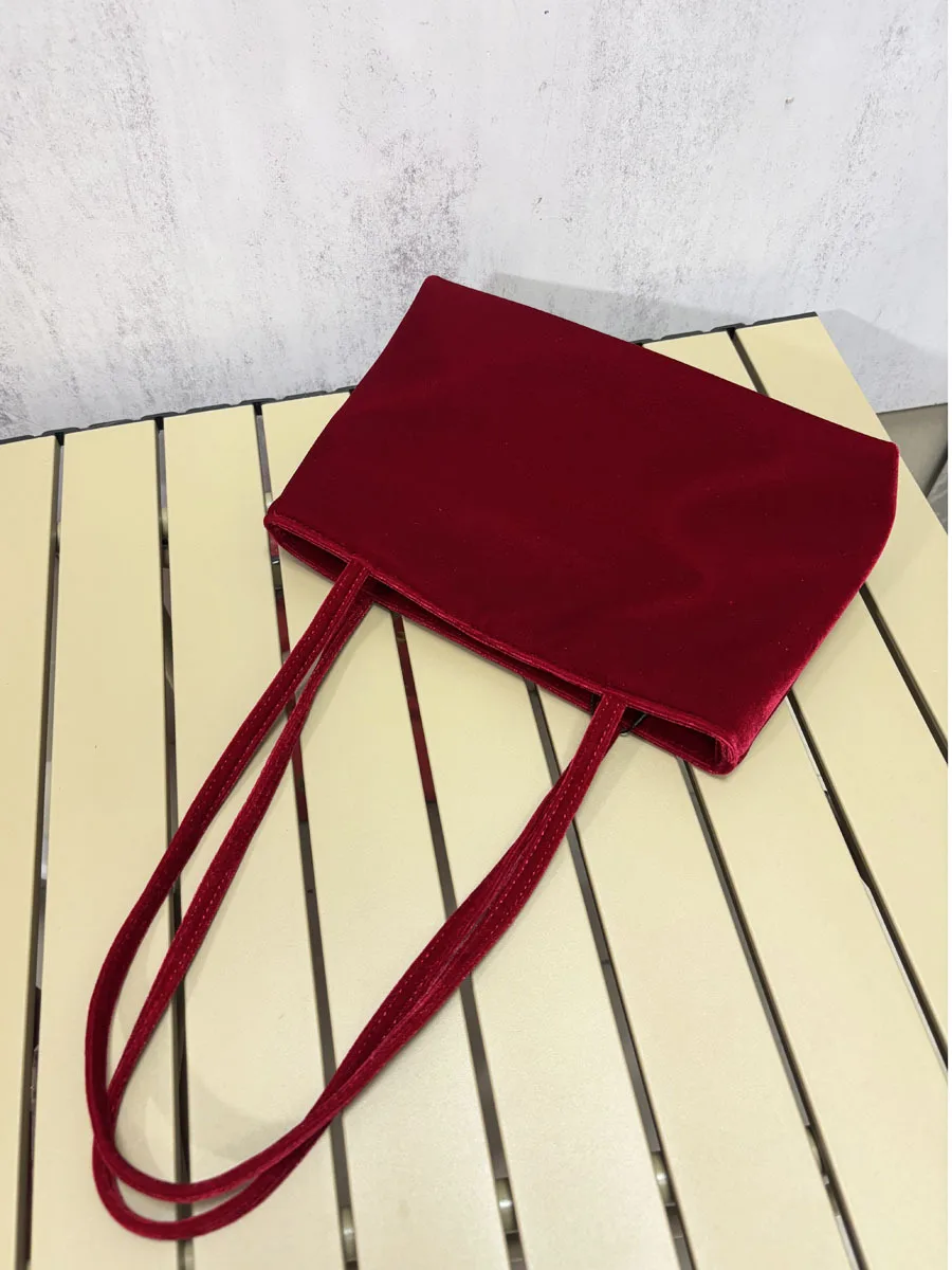 Luxury Shoulder Bags Silk Women's Handbag Square Underarm Bag Ins Famous Brand Commuter Bag Contrasting Color Macaron Totes