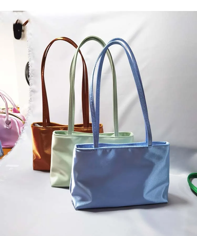 Luxury Shoulder Bags Silk Women's Handbag Square Underarm Bag Ins Famous Brand Commuter Bag Contrasting Color Macaron Totes