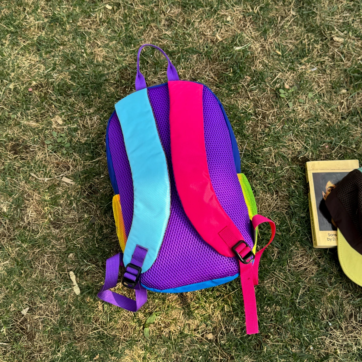 Fashion Trend Dopamine Style SportsBackpack Nylon Lightweight Large Capacity Casual Backpack Hiking Outdoor Mountaineering Bag